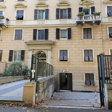 Casa Regis - Free Parking Hotel Genoa Exterior photo