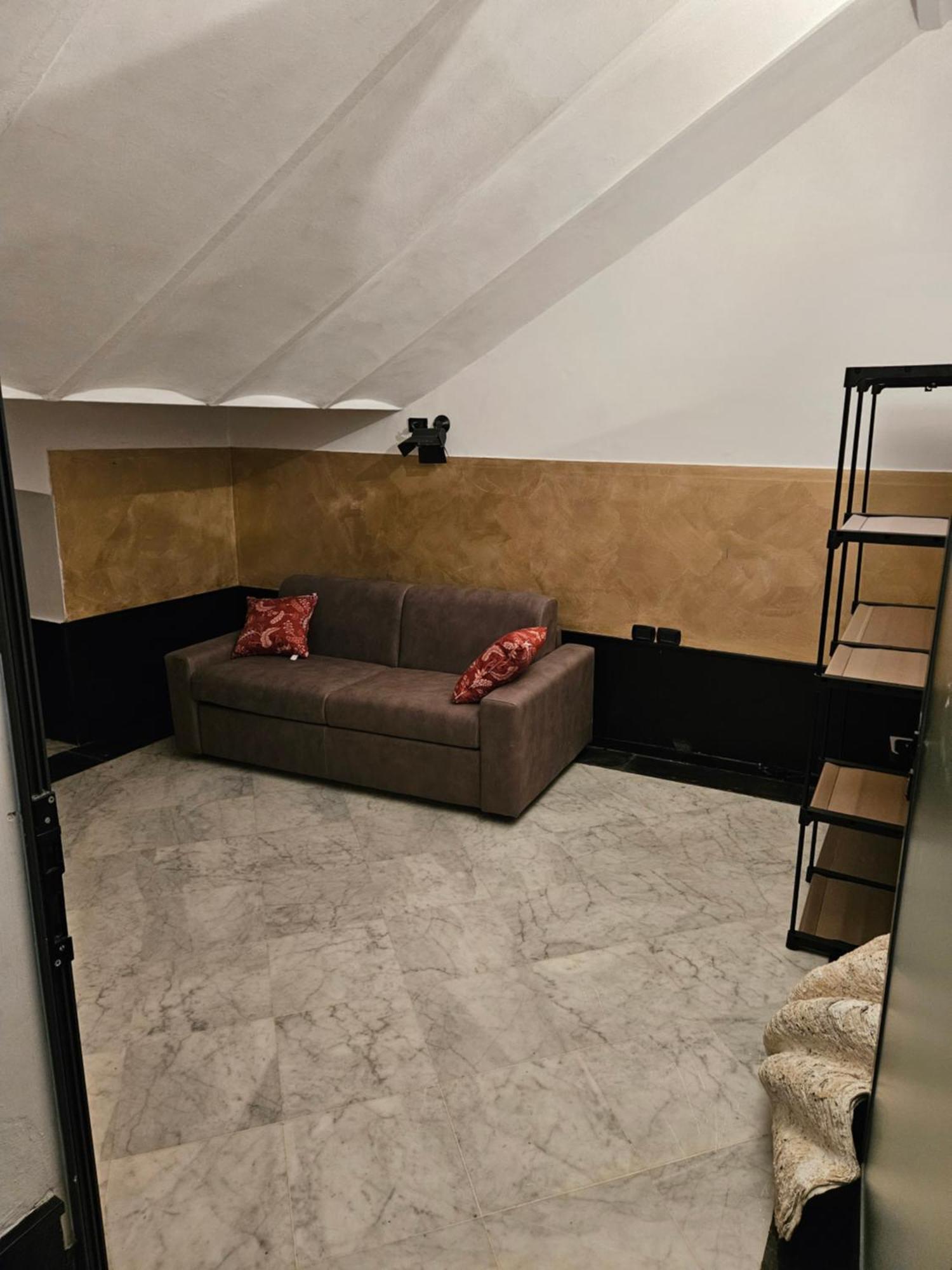 Casa Regis - Free Parking Hotel Genoa Exterior photo