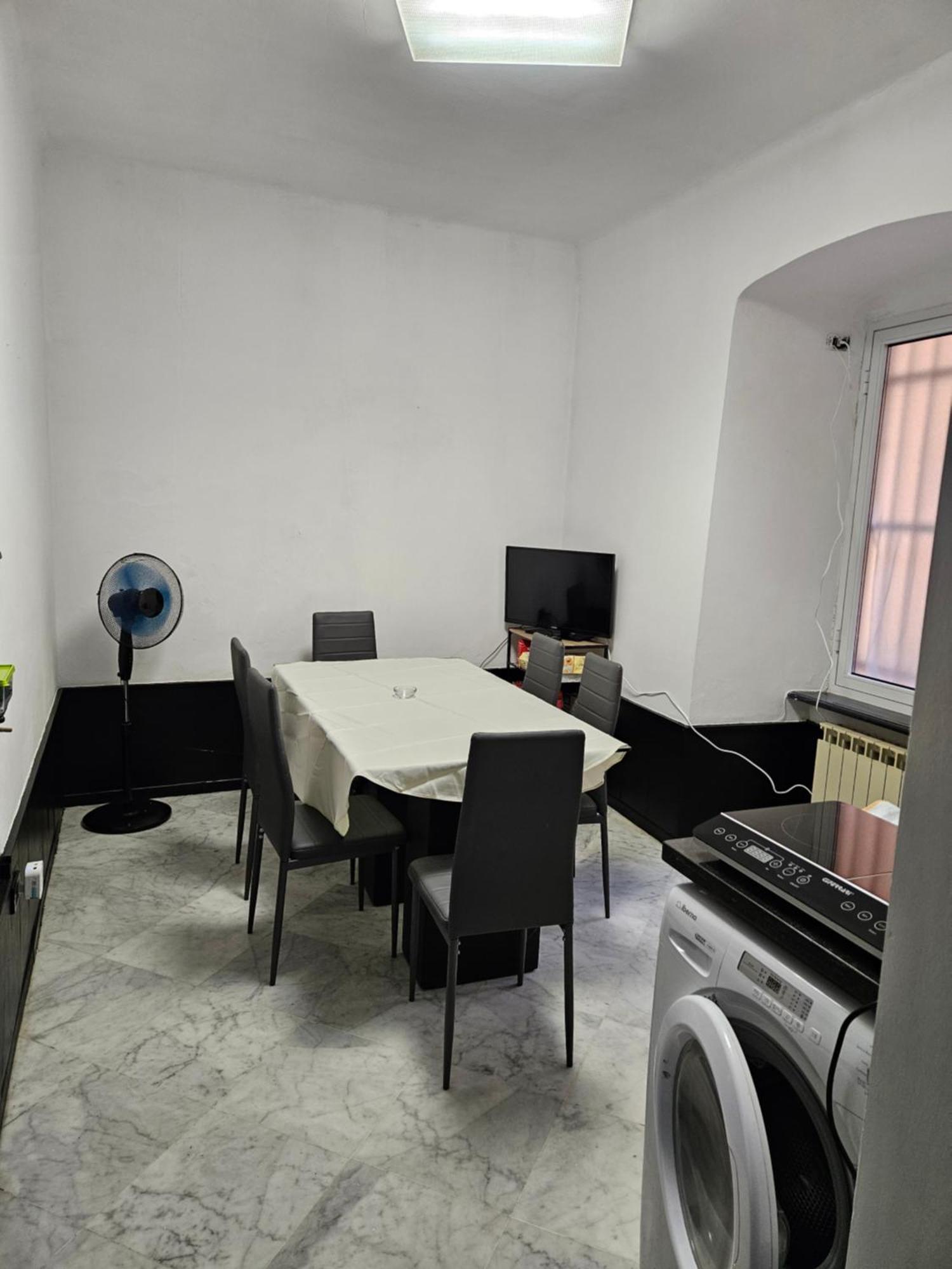 Casa Regis - Free Parking Hotel Genoa Exterior photo
