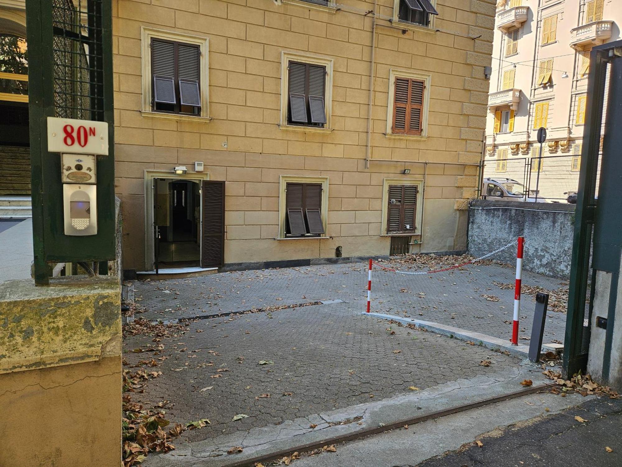 Casa Regis - Free Parking Hotel Genoa Exterior photo