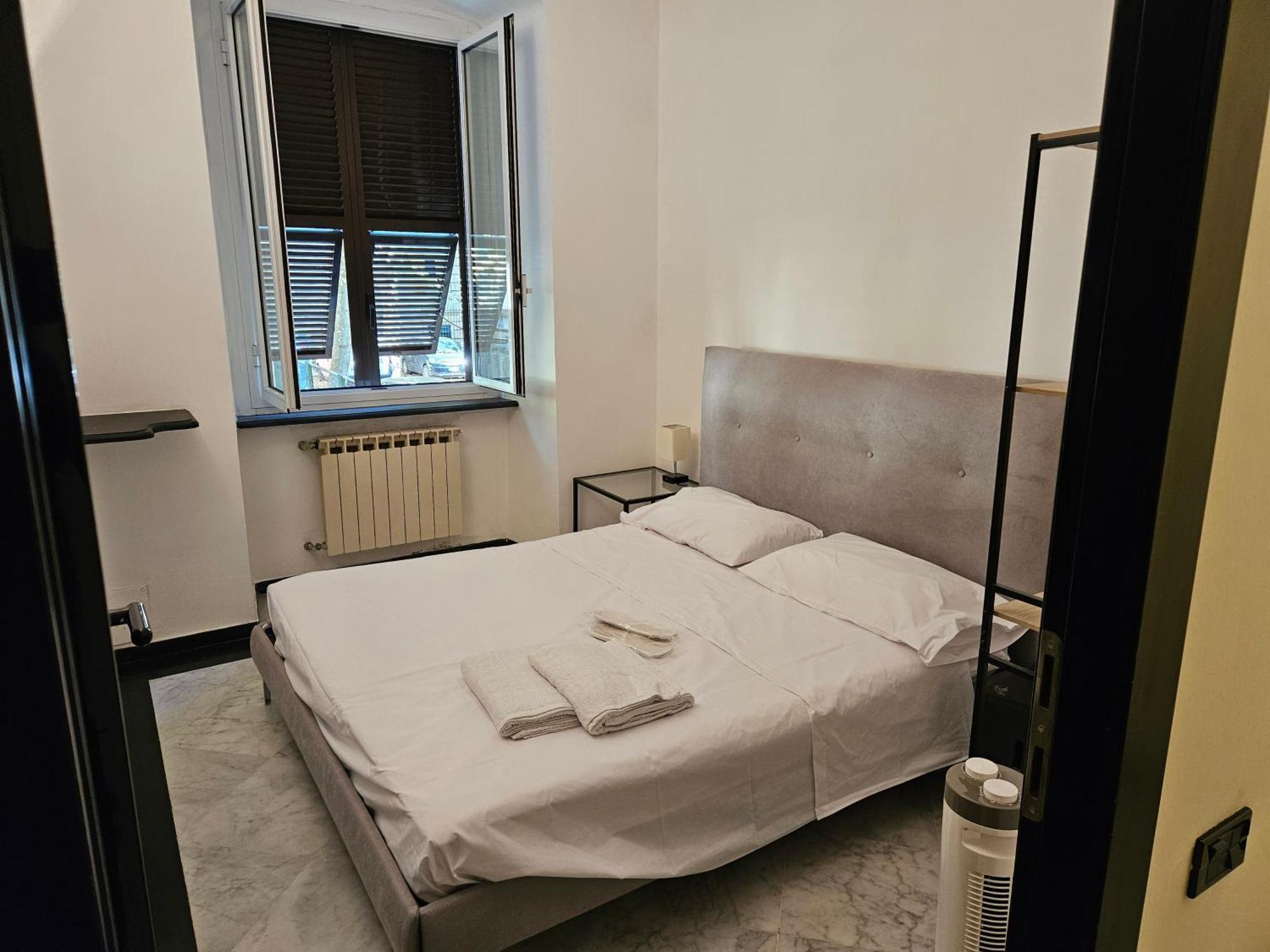 Casa Regis - Free Parking Hotel Genoa Exterior photo
